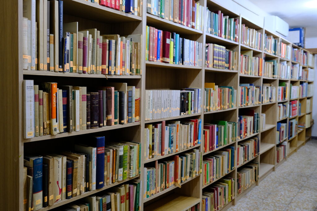 Libreria aperta al pubblico di Fondazione Danesino